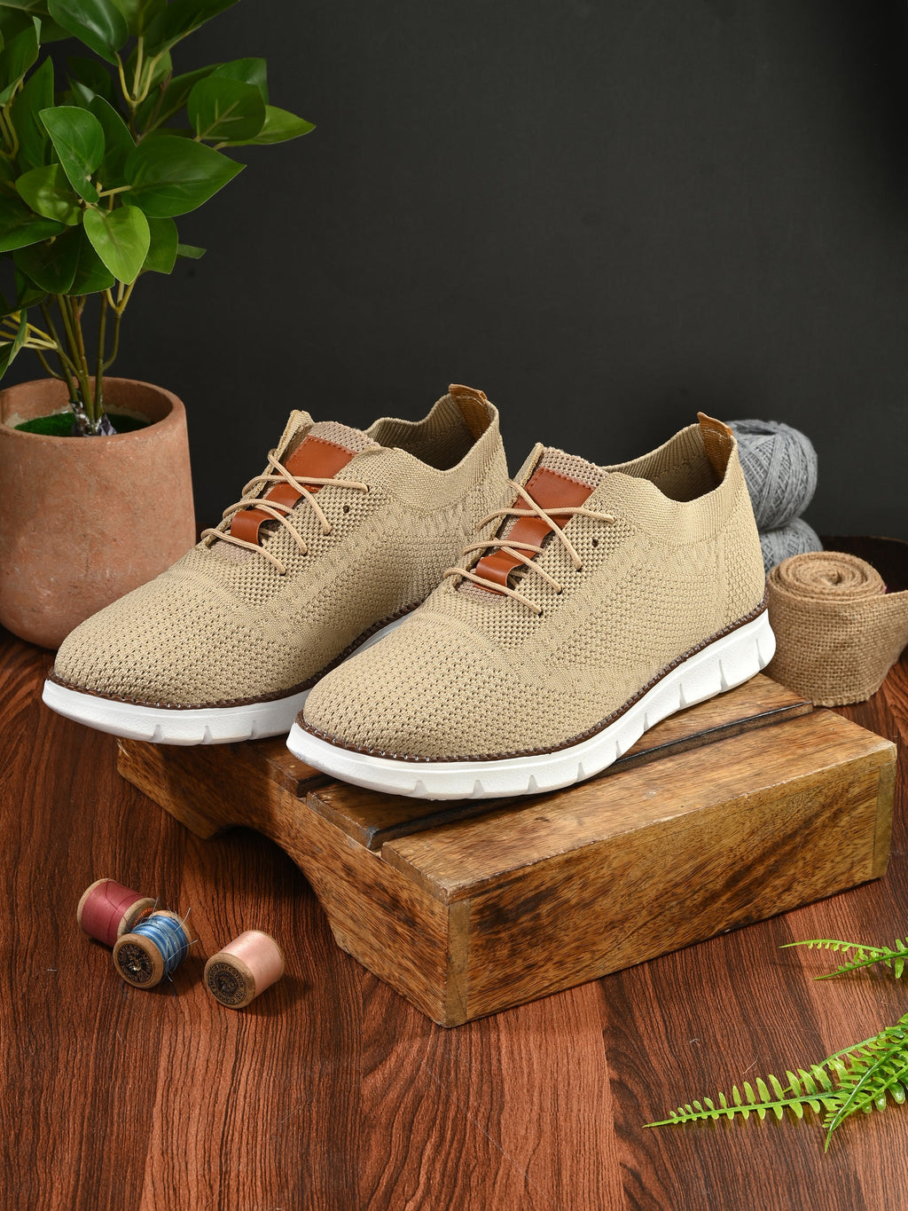 beige